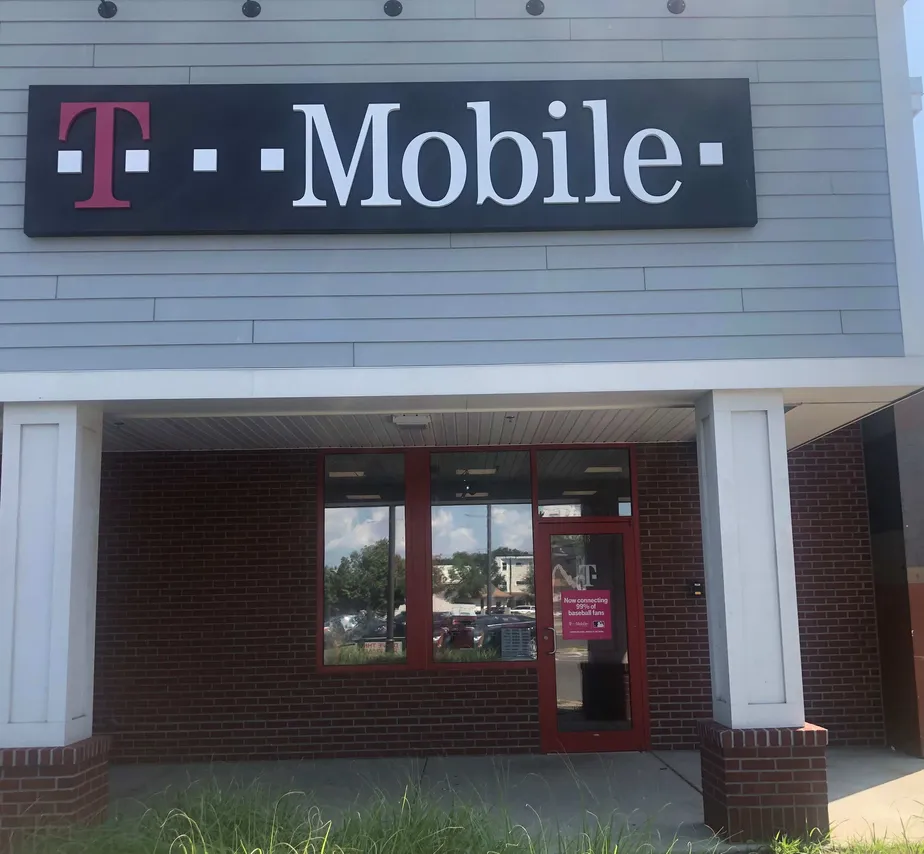 Exterior photo of T-Mobile store at Belmont St & Sumner Ave, Springfield, MA