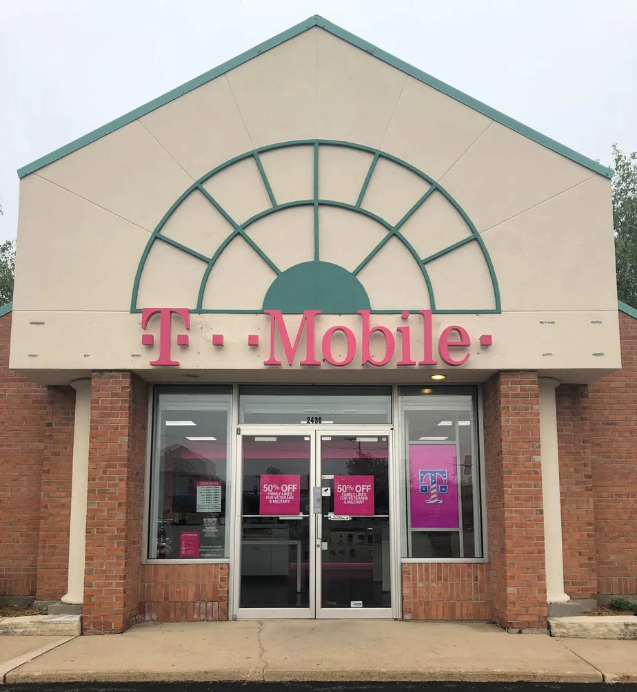 Exterior photo of T-Mobile store at Charles St & Rockford Ave, Rockford, IL