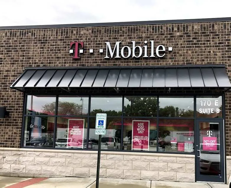 Exterior photo of T-Mobile store at Lake & Fairfield Way, Bloomingdale, IL