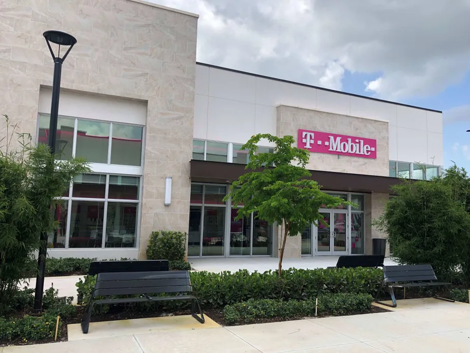 Exterior photo of T-Mobile store at Pines Blvd & Palm Ave, Pembroke Pines, FL