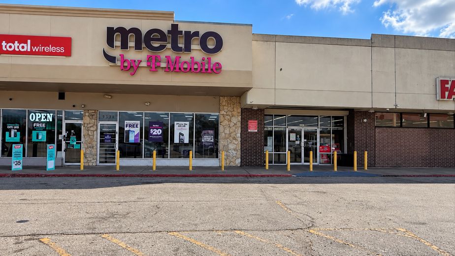 Metro by T-Mobile 9530 Homestead Rd - 9530 Homestead Rd 