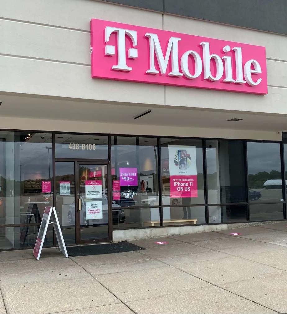 Exterior photo of T-Mobile store at Edgewood Blvd & Amwood Dr, Lansing, MI