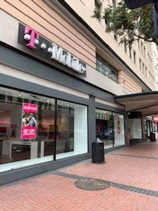 Exterior photo of T-Mobile store at 5th & Broadway, San Diego, CA