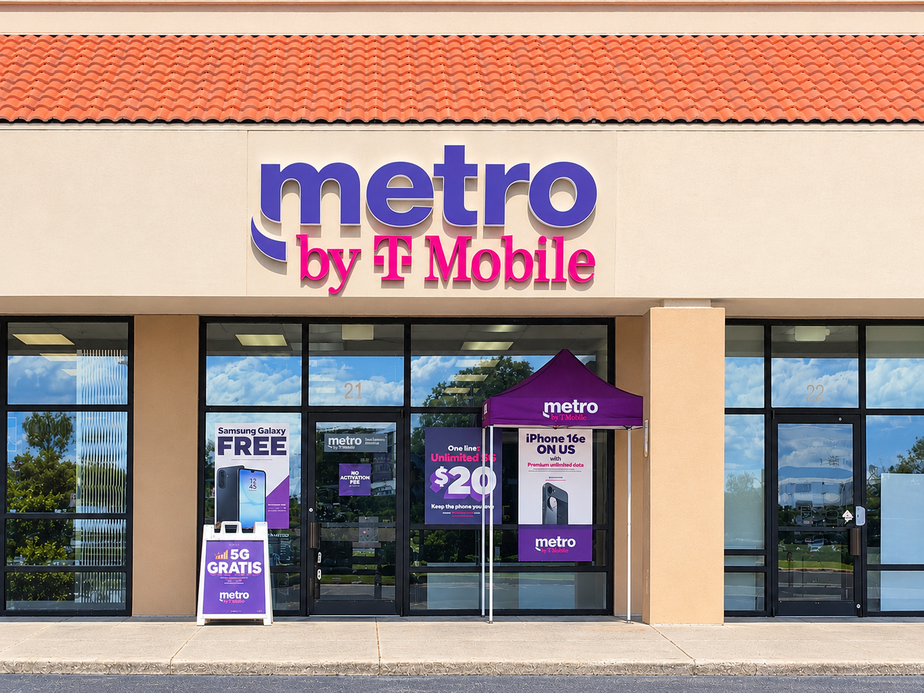 Metro by T-Mobile 6211 4th St NW - 6211 4th St NW 