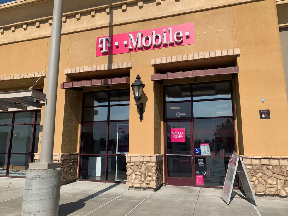 Exterior photo of T-Mobile store at Claribel Rd & Oakdale Rd, Riverbank, CA