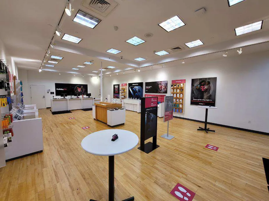 Interior photo of T-Mobile Store at Southpark Mall 8, Moline, IL