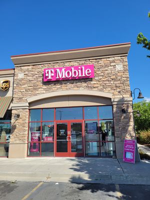 T-Mobile Authorized Retailer