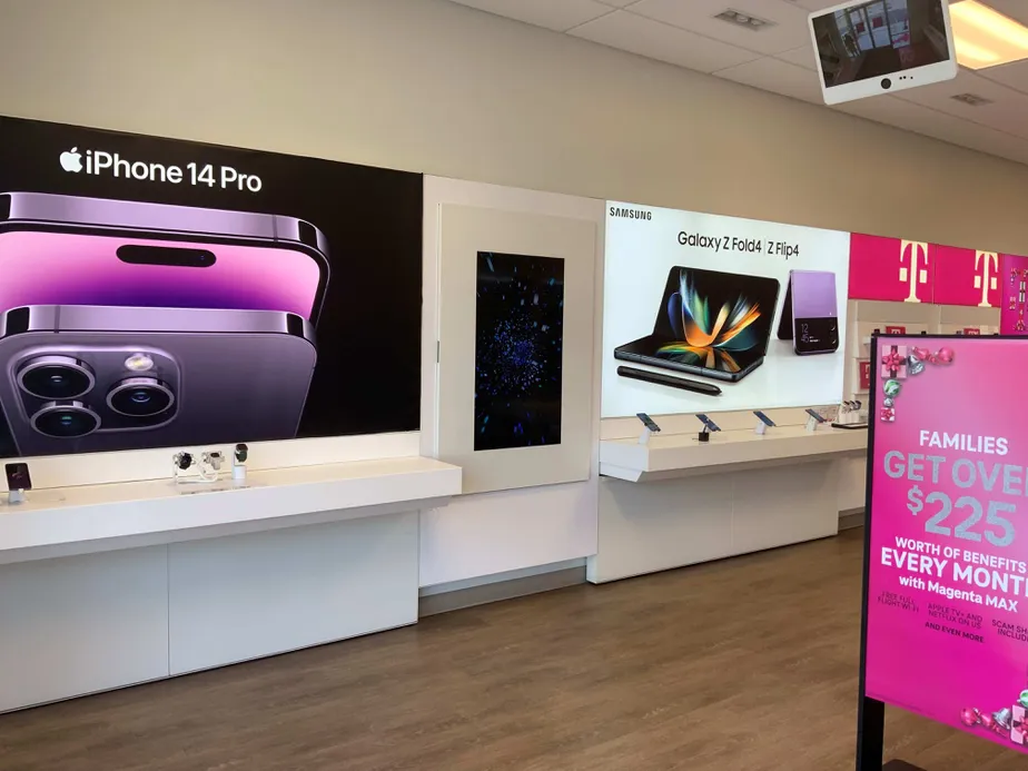 Interior photo of T-Mobile Store at Woollomes Ave & Dover Pkwy, Delano, CA