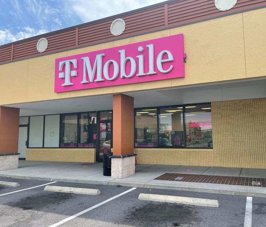 Exterior photo of T-Mobile Store at Marina Village, St Petersburg, FL