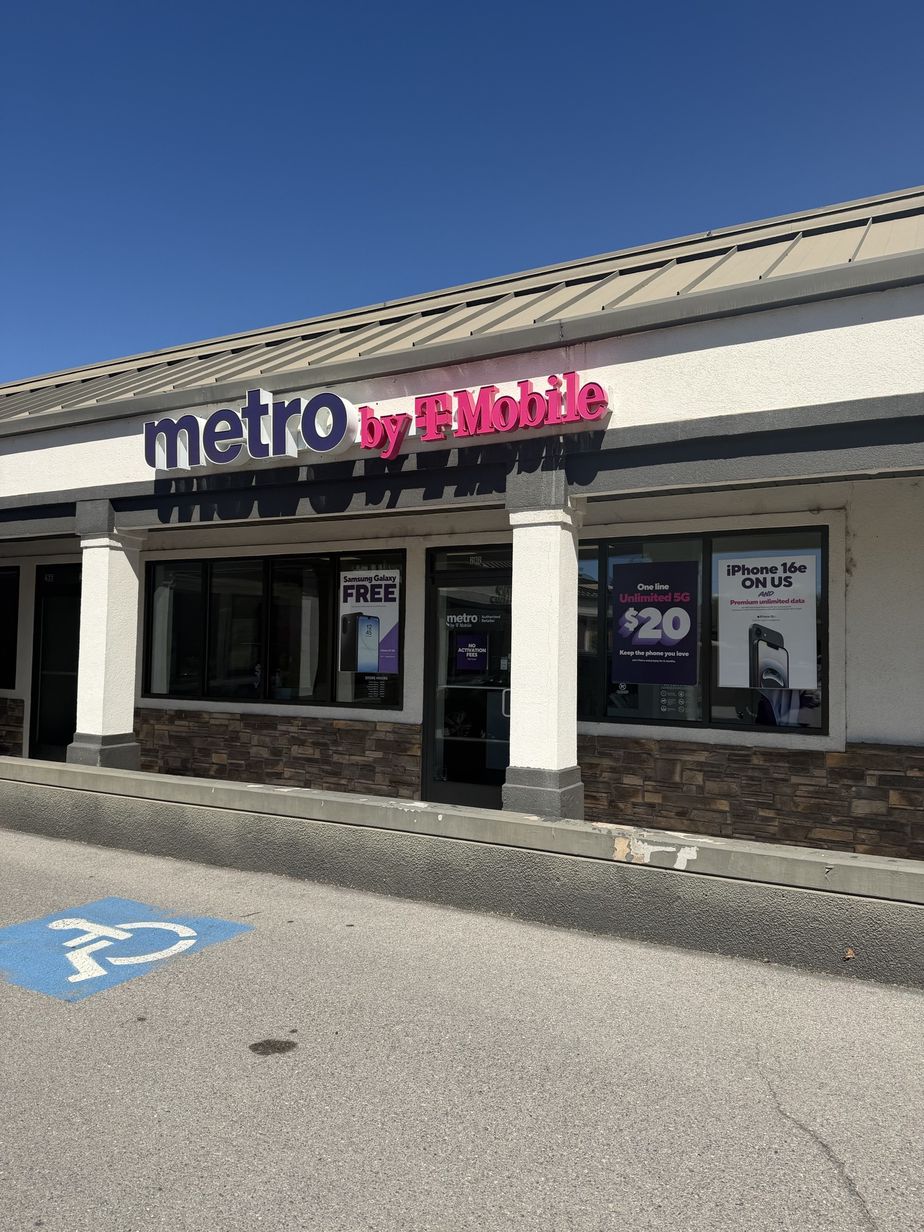 Metro by T-Mobile 262 S 700 E St - 262 S 700 E St 