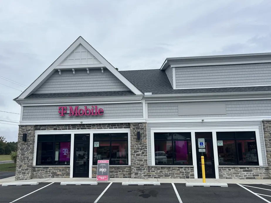  Exterior photo of T-Mobile Store at Atlantic Ave & Railway Rd, Millville, DE 