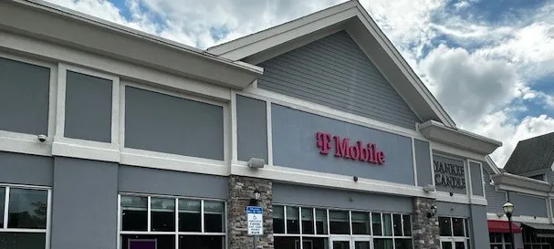  Exterior photo of T-Mobile Store at Mansfield Crossing, Mansfield, MA 