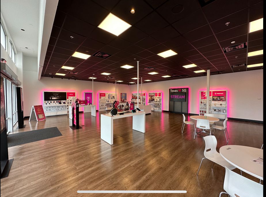  Interior photo of T-Mobile Store at Craig Dr & Eldorado Pkwy, Mckinney, TX 
