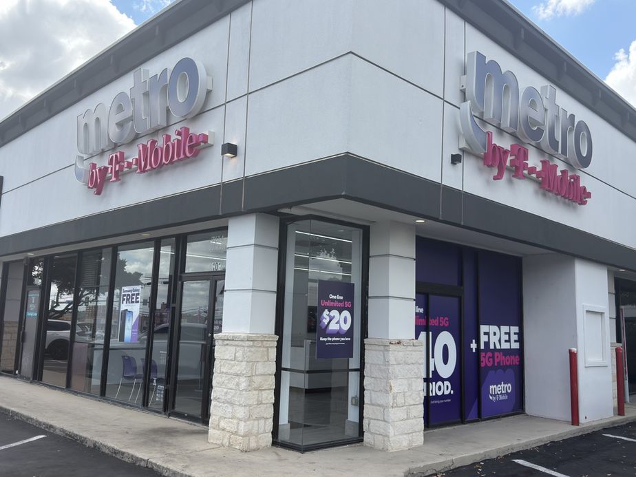 Metro by T-Mobile 7614 Culebra Rd - 7614 Culebra Rd 