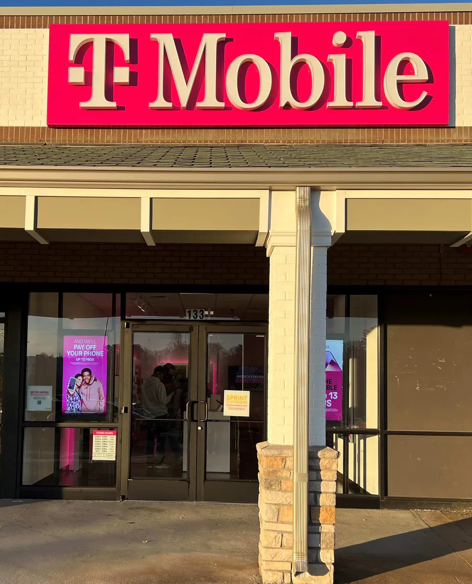 Exterior photo of T-Mobile Store at Weaver Blvd & I-26, Weaverville, NC