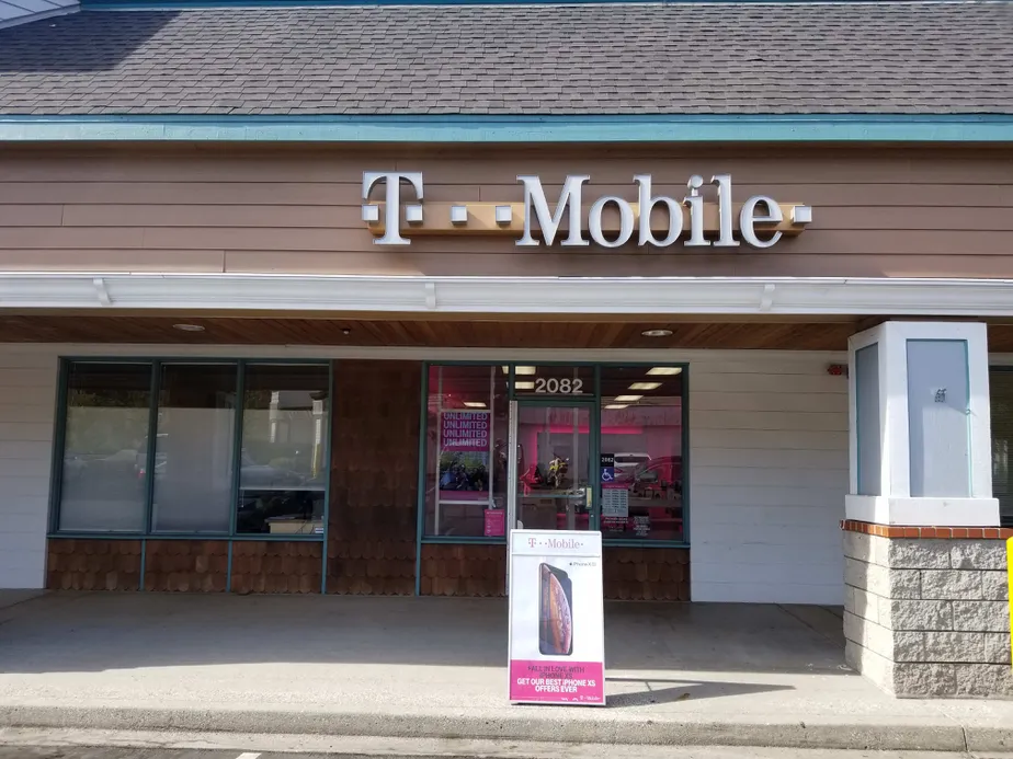  Exterior photo of T-Mobile store at Nevada City Hwy & W Olympia Dr, Grass Valley, CA 