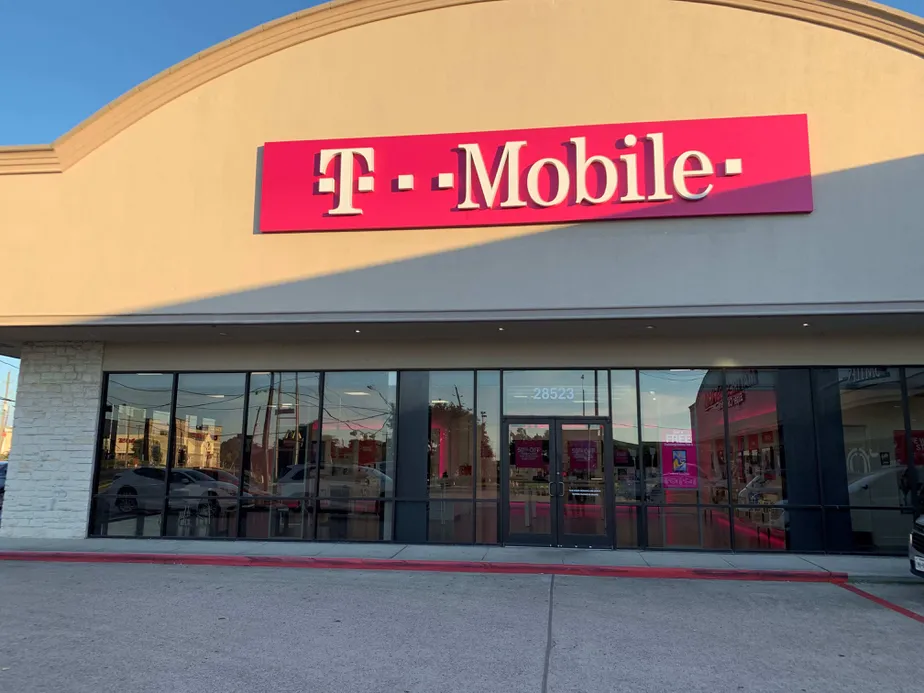Exterior photo of T-Mobile store at Sh 249 & Fm 2920, Tomball, TX