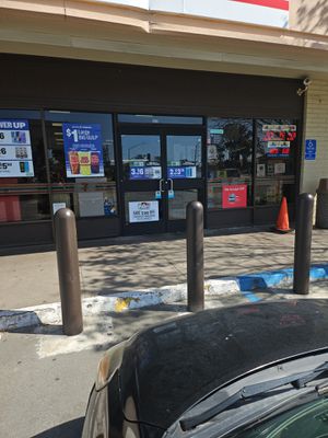 Image gallery for 7-Eleven