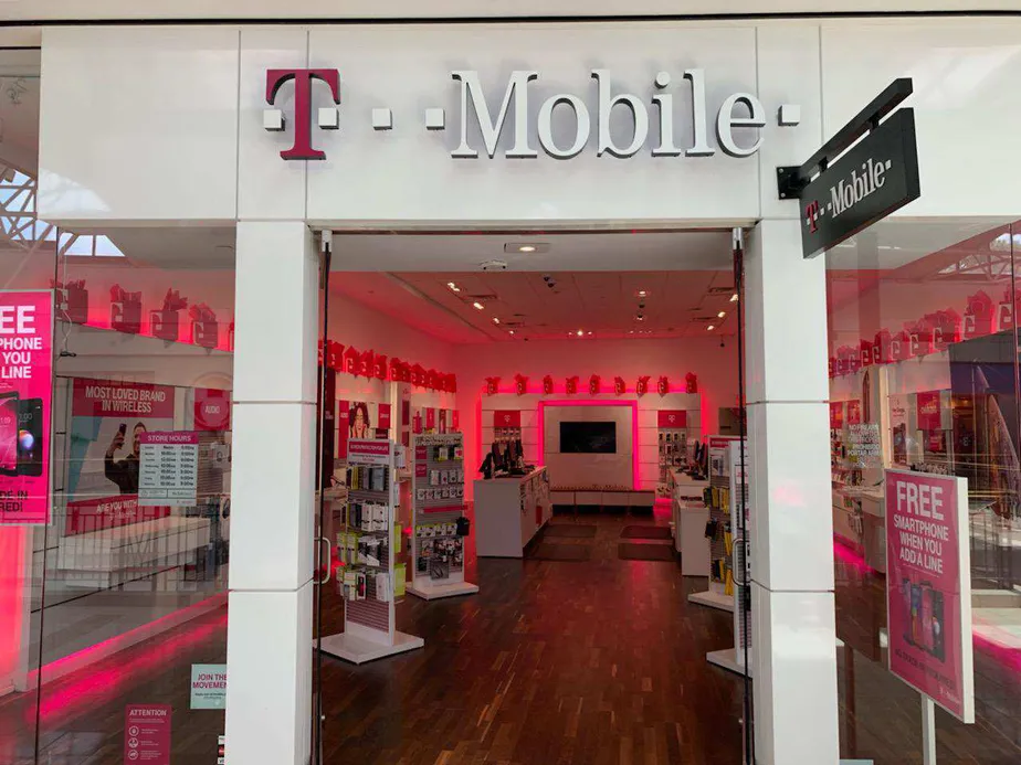Exterior photo of T-Mobile store at The Woodlands Mall 4, The Woodlands, TX
