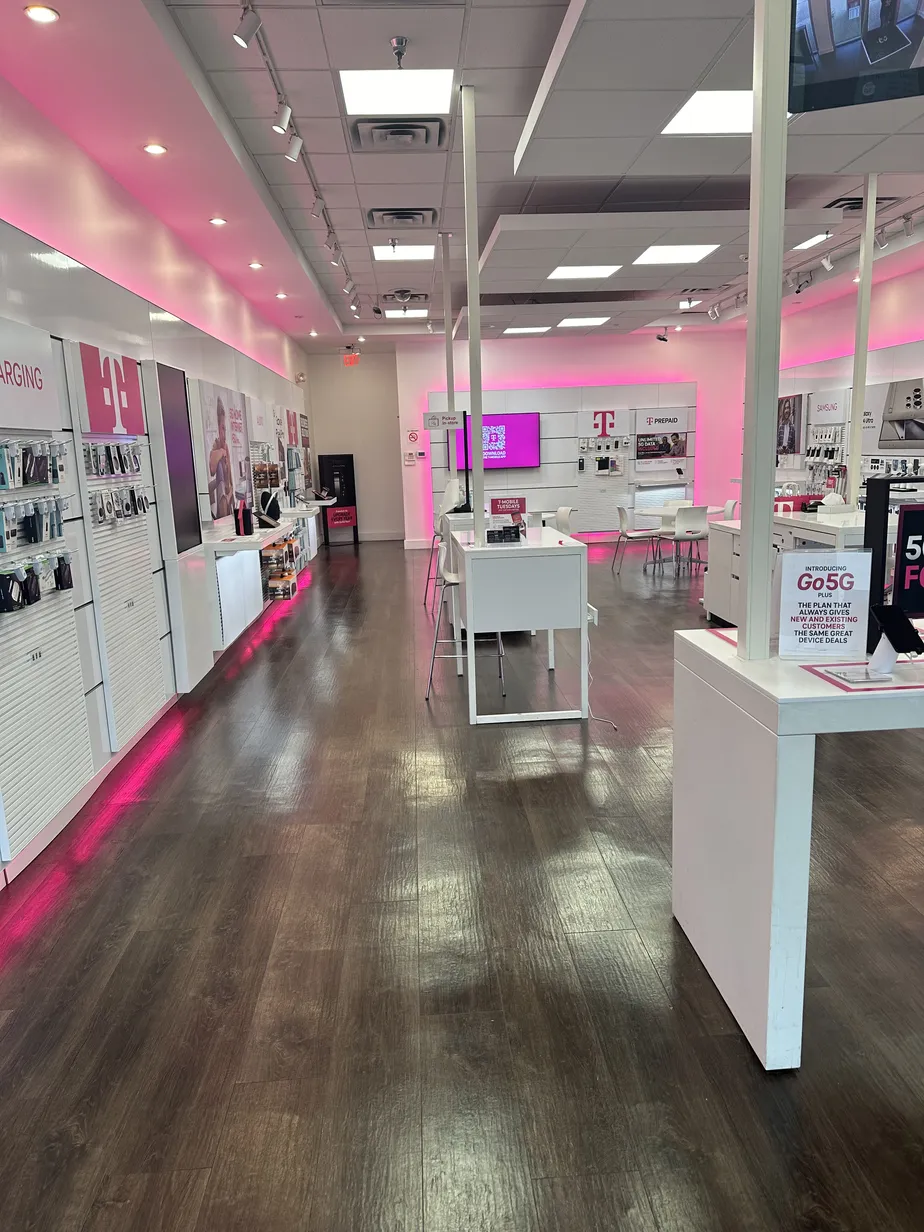  Interior photo of T-Mobile Store at College & Corporate, Baton Rouge, LA 