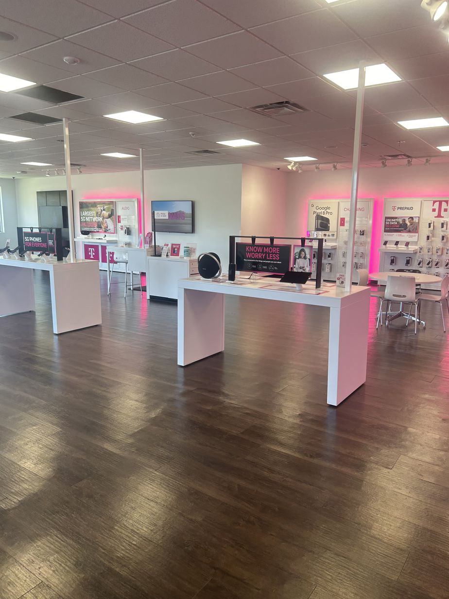 Interior photo of T-Mobile Store at AL-14 & Marie Foster St, Selma, AL