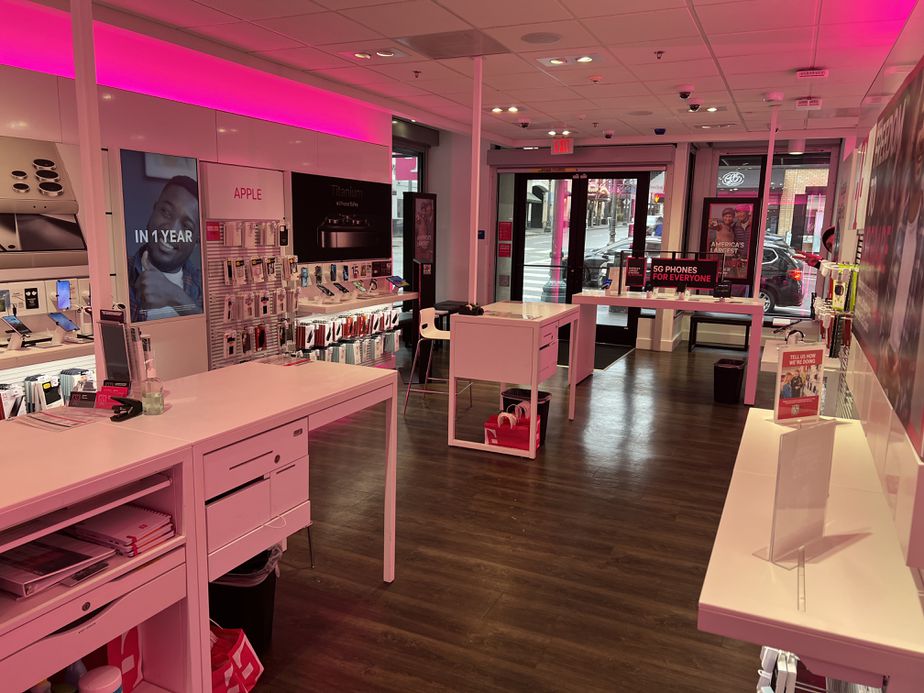 Interior photo of T-Mobile Store at Broadway & Alder, Portland, OR