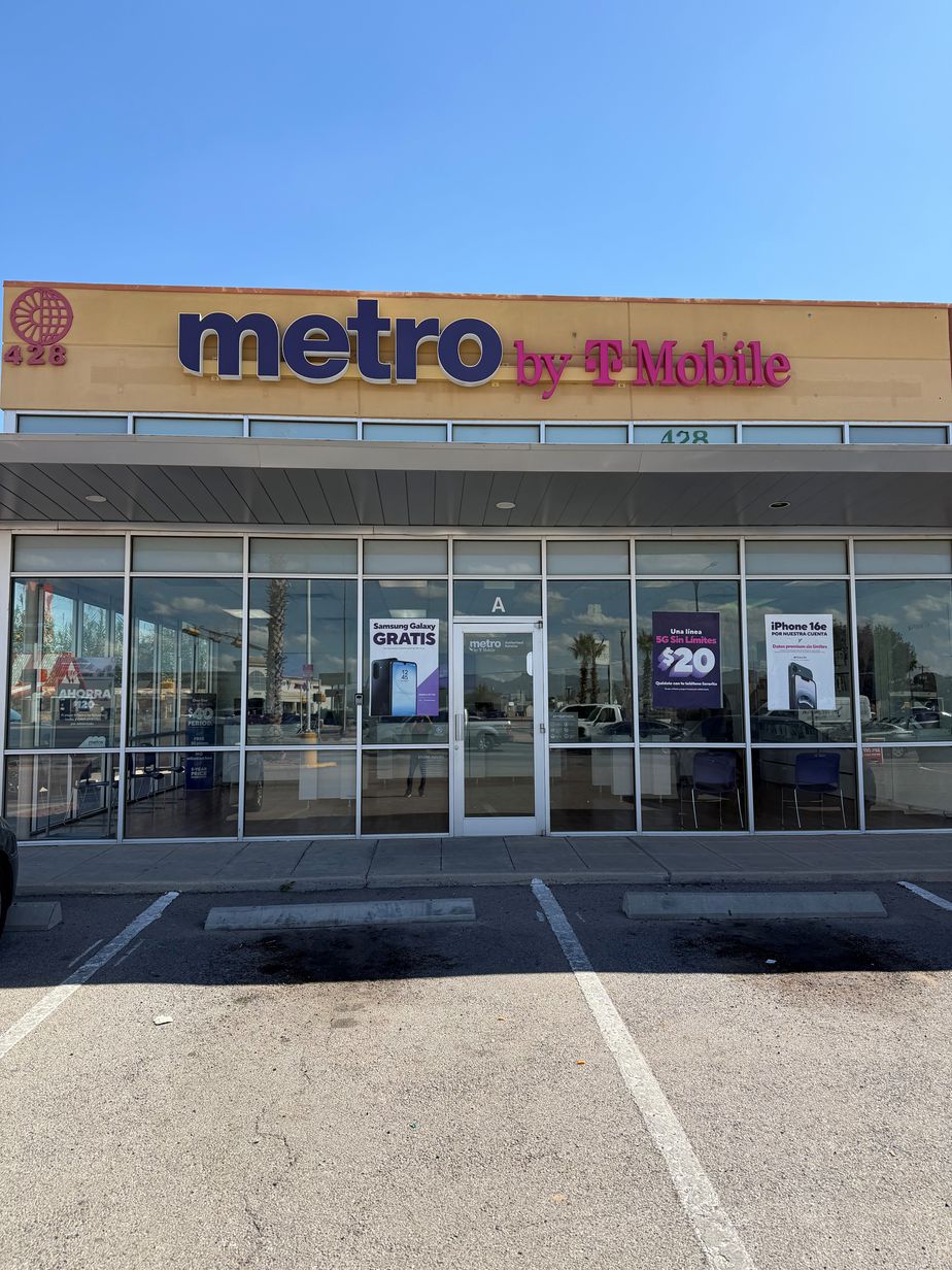 Metro by T-Mobile 428 N Yarbrough Dr - 428 N Yarbrough Dr 