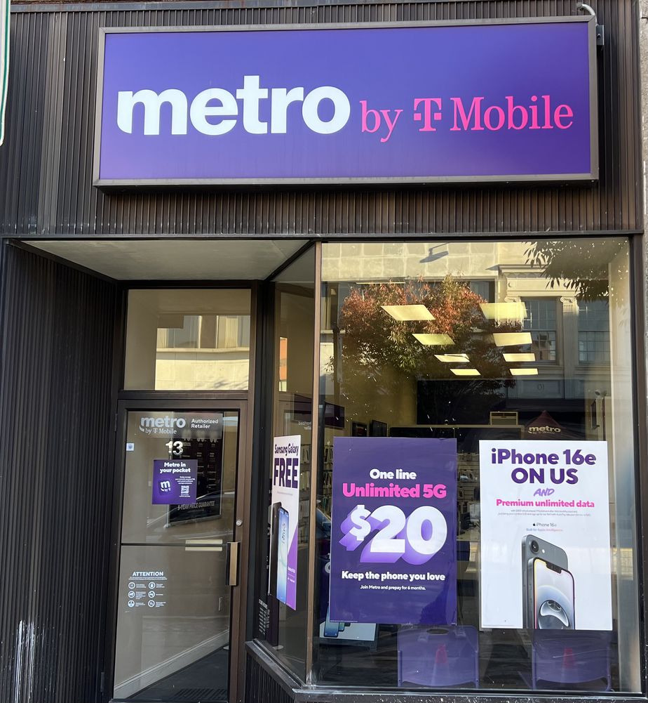 Metro by T-Mobile 13 Park St - 13 Park St 