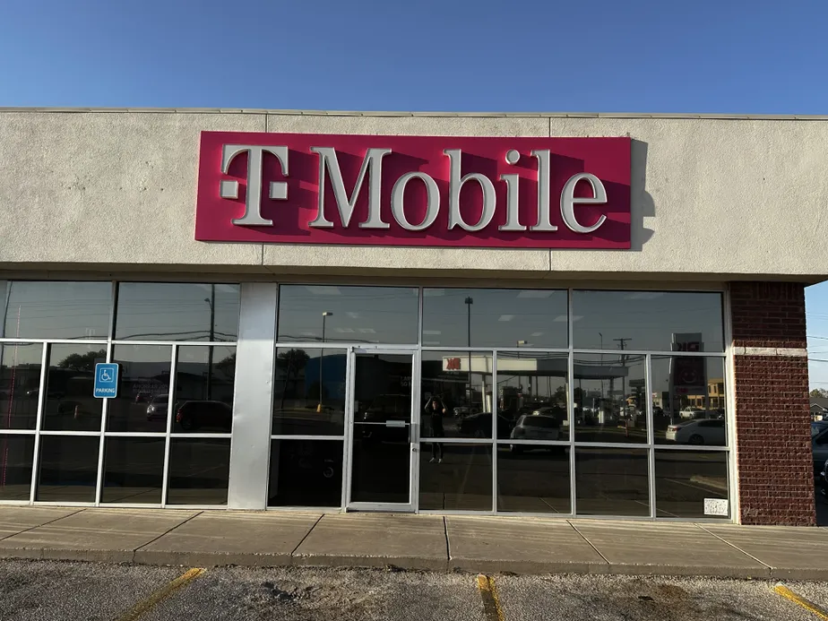  Exterior photo of T-Mobile Store at W Illinois Ave & N Midkiff Rd, Midland, TX 