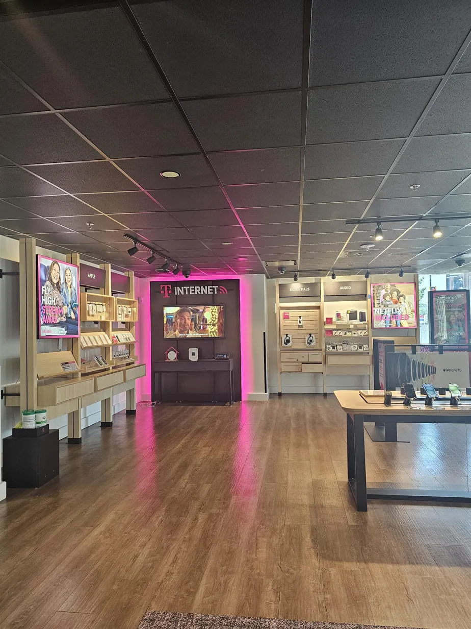  Interior photo of T-Mobile Store at M St & 4th St, Washington, DC 