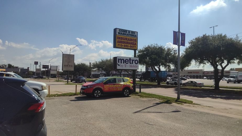 Metro by T-Mobile 4414 W Fuqua St - 4414 W Fuqua St 