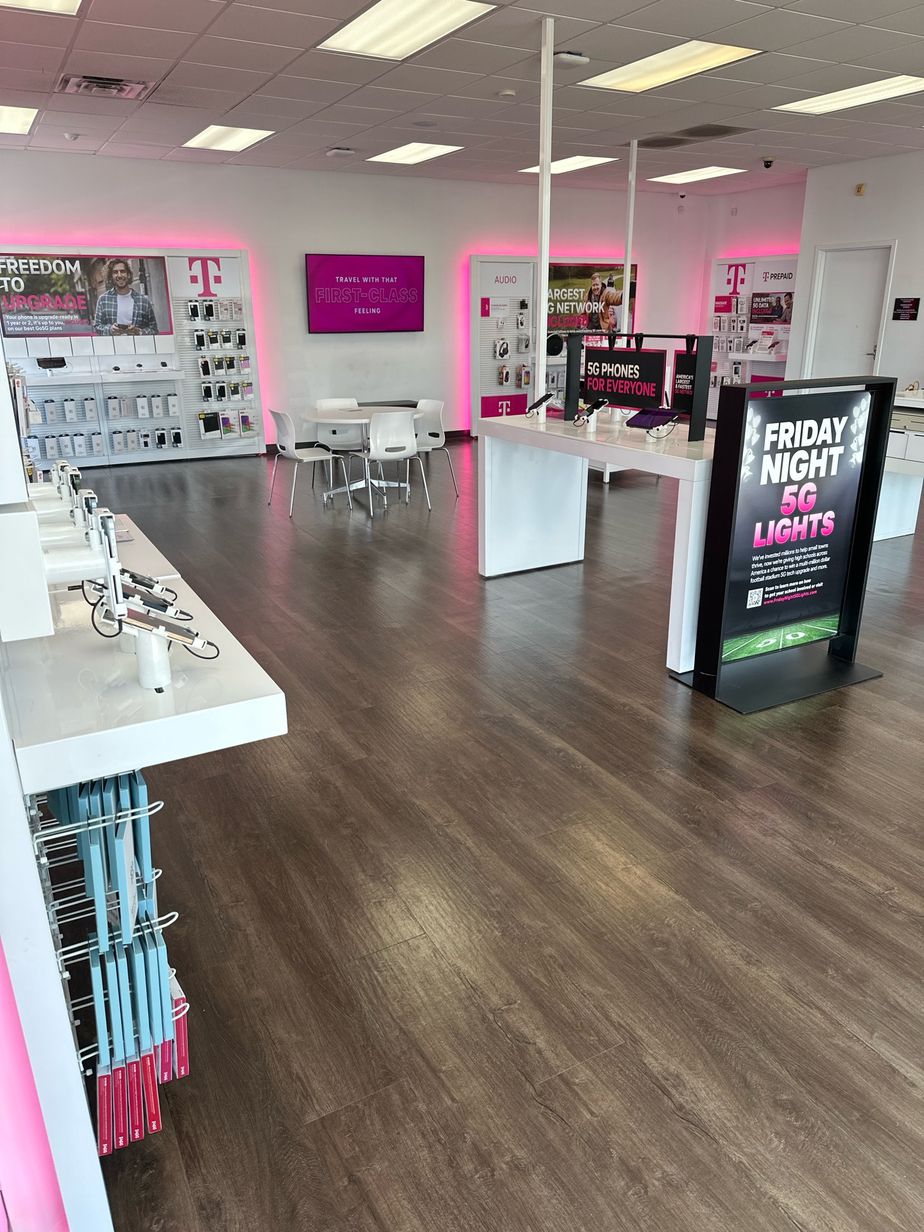 Interior photo of T-Mobile Store at N Burkhardt Rd & Physicians Ct, Evansville, IN