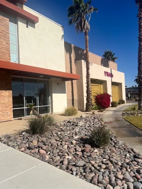 Exterior photo of T-Mobile Store at Gene Autry & Ramon, Palm Springs, CA