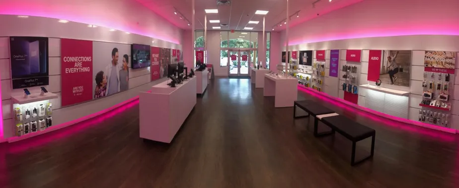  Interior photo of T-Mobile Store at Coral Ridge Dr & Holmberg Rd, Coral Springs, FL 