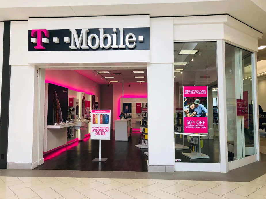 Exterior photo of T-Mobile store at Magic Valley Mall 2, Twin Falls, ID