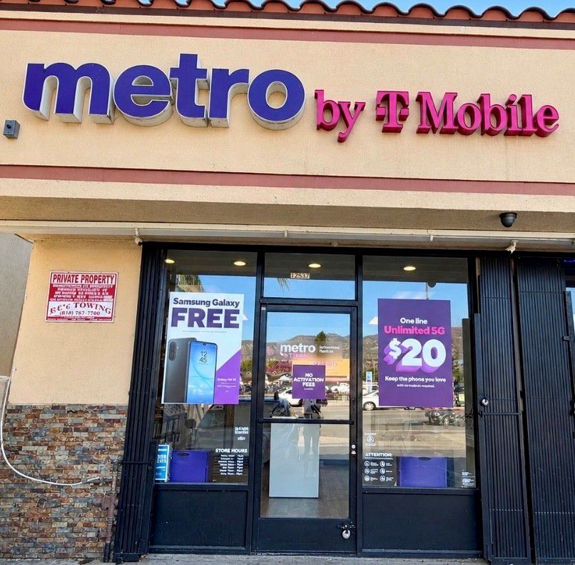 Metro by T-Mobile 12637 San Fernando Rd - 12637 San Fernando Rd 