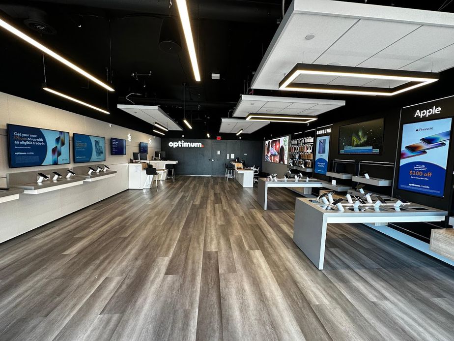 North Babylon 8608 Inside Store.jpg