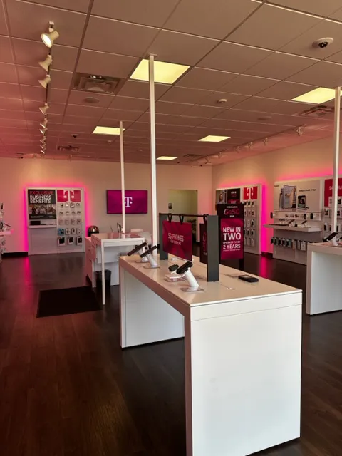 Interior photo of T-Mobile Store at US 70 & Kilgore, Portales, NM