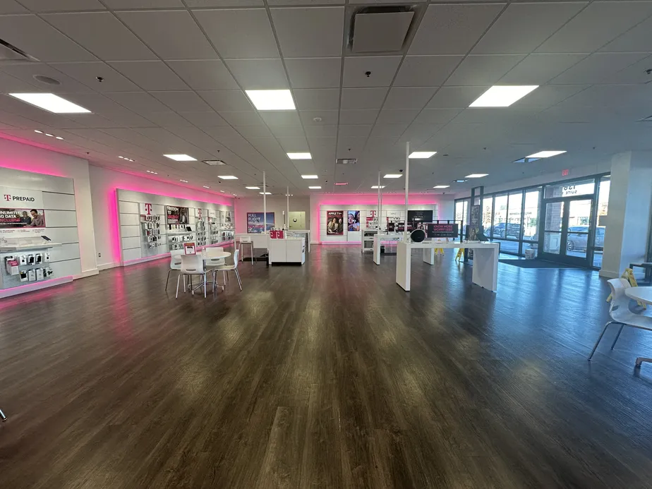  Interior photo of T-Mobile Store at Saint Paul Midway, Saint Paul, MN 