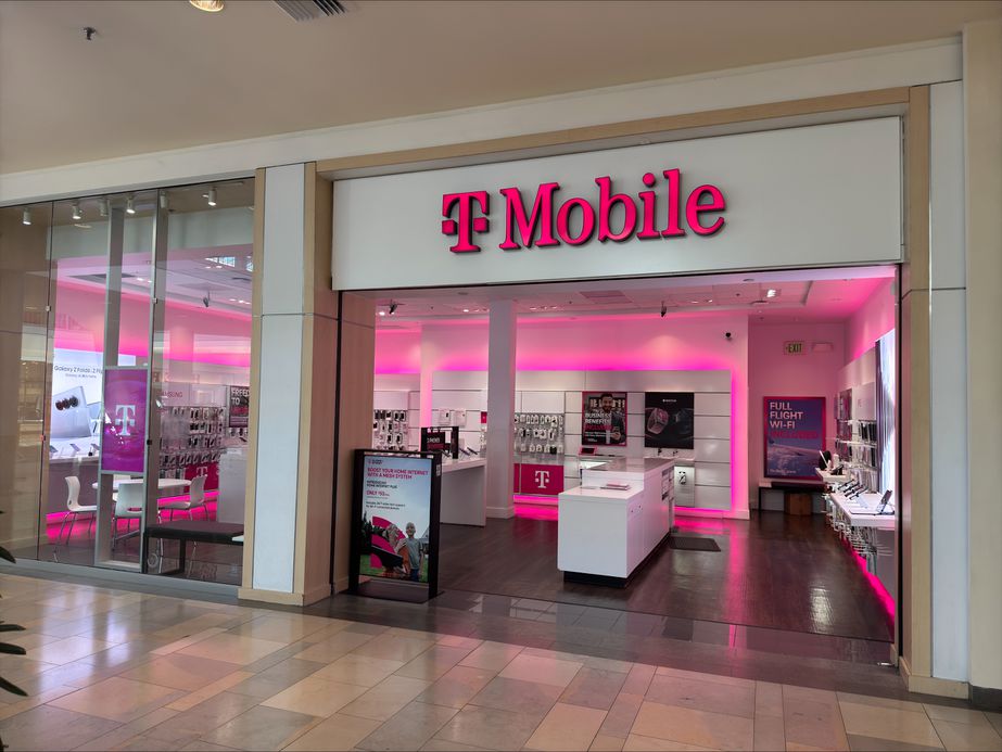 Exterior photo of T-Mobile Store at White Marsh Mall, Baltimore, MD