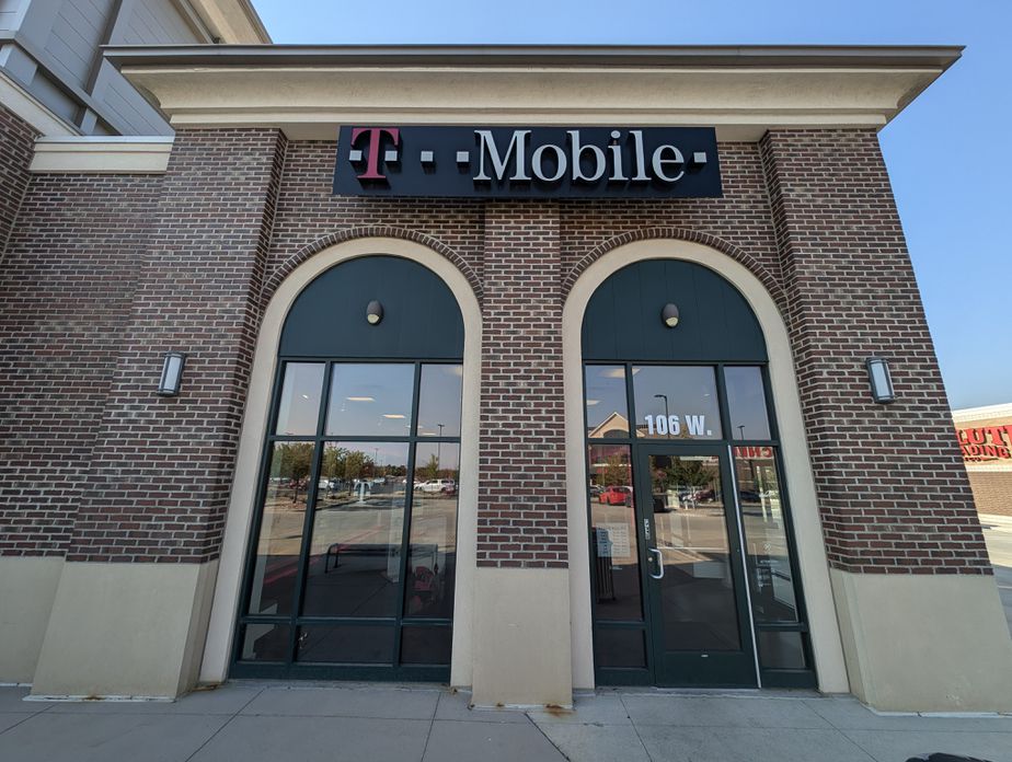 Exterior photo of T-Mobile Store at 11400 S & State St, Sandy, UT