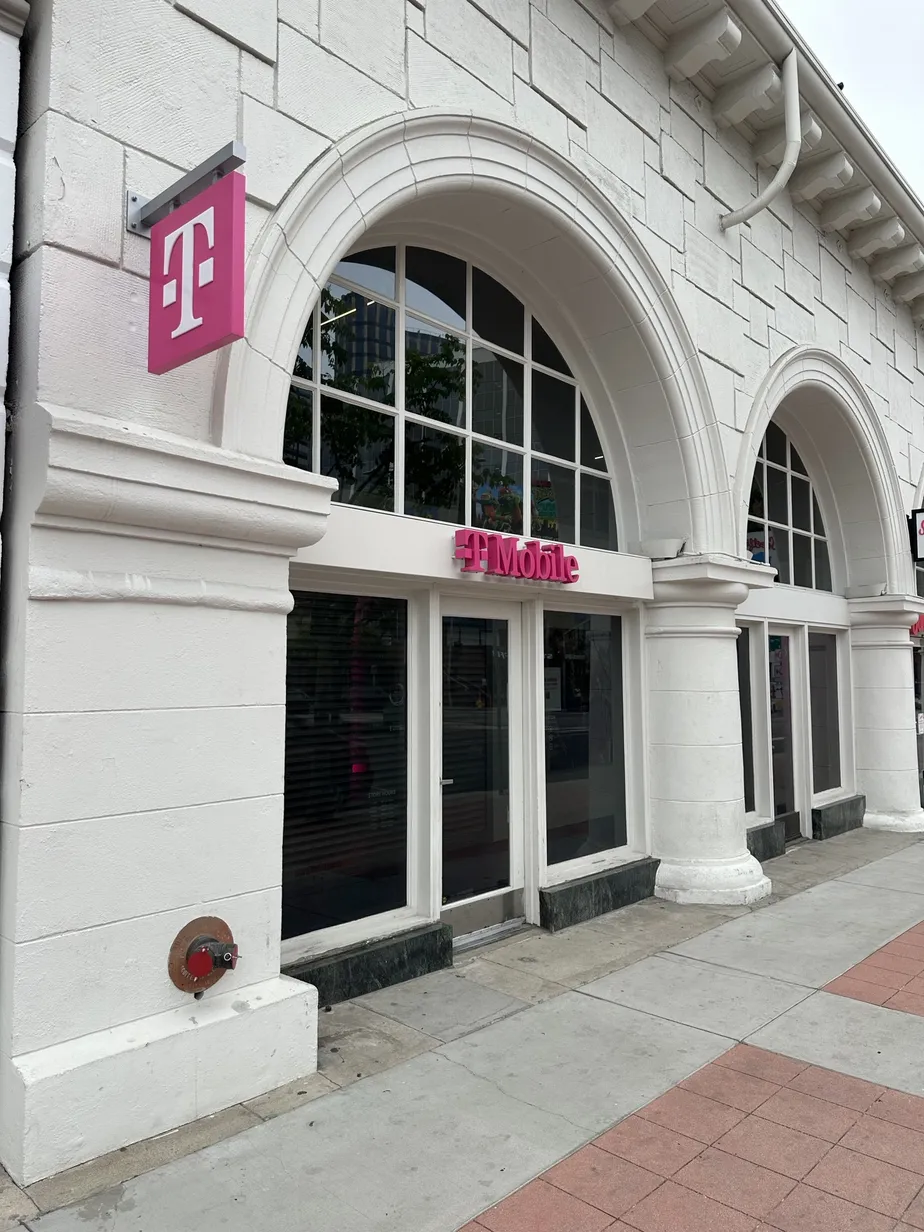 Exterior photo of T-Mobile Store at Westwood Blvd & Lindbrook, Los Angeles, CA