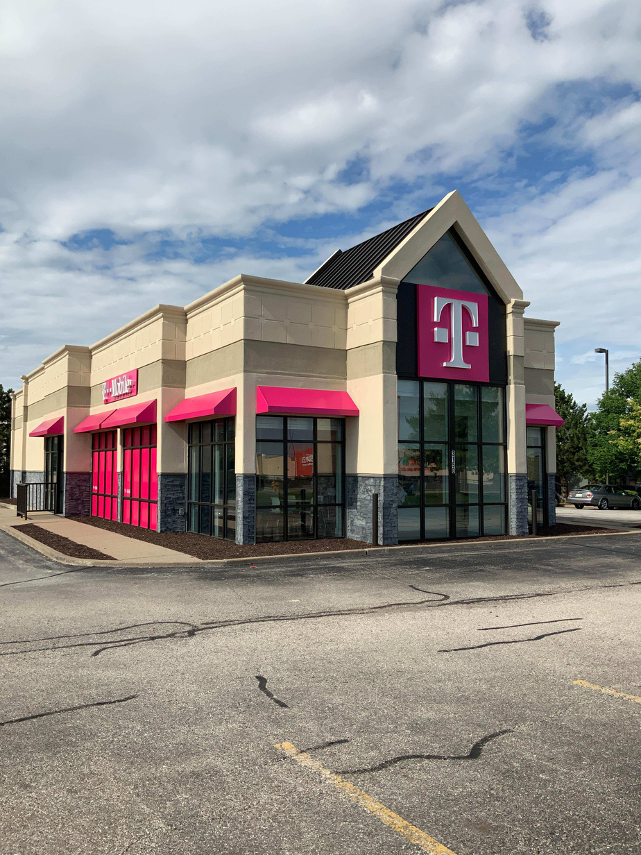 Exterior photo of T-Mobile store at E 53rd St & Elmore Ave 2, Davenport, IA