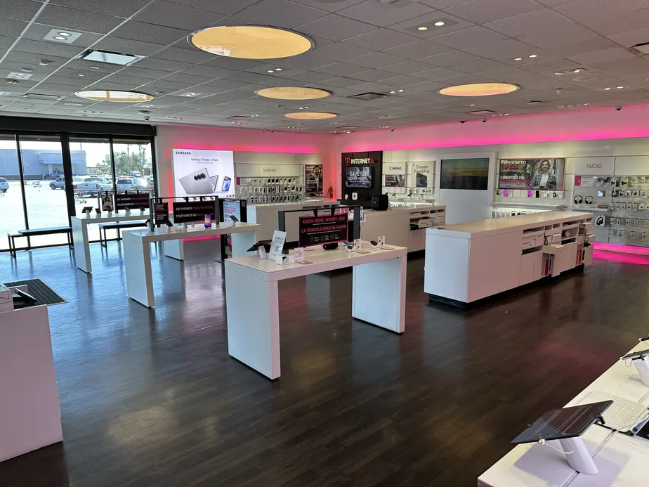  Interior photo of T-Mobile Store at 51st Ave & Indian School, Phoenix, AZ 