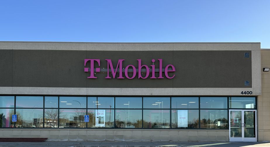 Exterior photo of T-Mobile Store at W Frontage Rd NW & 43rd St Nw, Rochester, MN