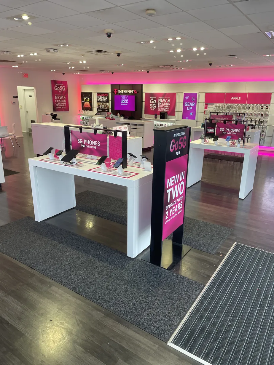 Interior photo of T-Mobile Store at Blueridge, Independence, MO