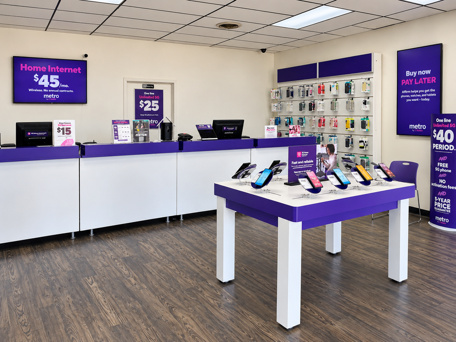 Metro by T-Mobile 1117 E Seminary Dr - 1117 E Seminary Dr 