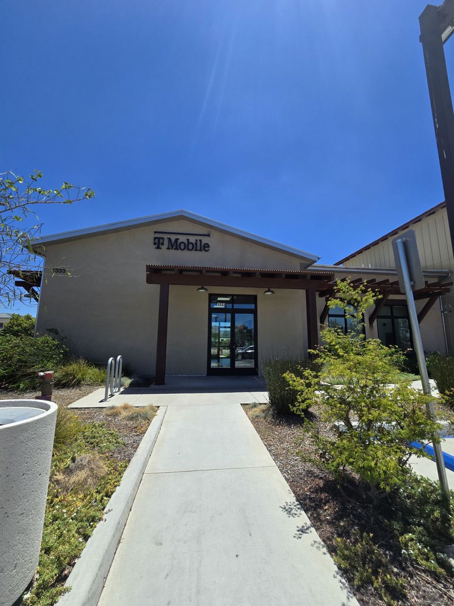 Exterior photo of T-Mobile Store at Main St & 13th St, Ramona, CA