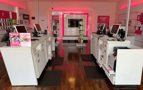 Iphone 12 Pro Max At T Mobile Touhy Mccormick Skokie Il