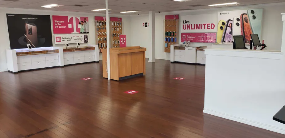Interior photo of T-Mobile Store at E State Hwy 243 & S Trade Days Blvd, Canton, TX
